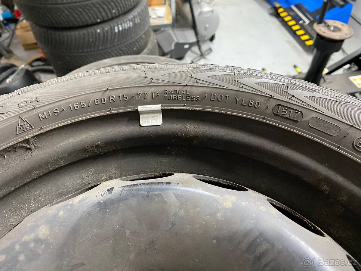 Set zimních pneu Nokian WR D4 na dojetí 165/60R15 - 6