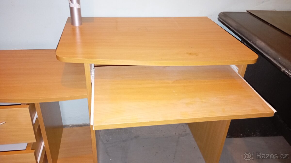 Stůl pro PC a psací+polohovací křeslo - 6