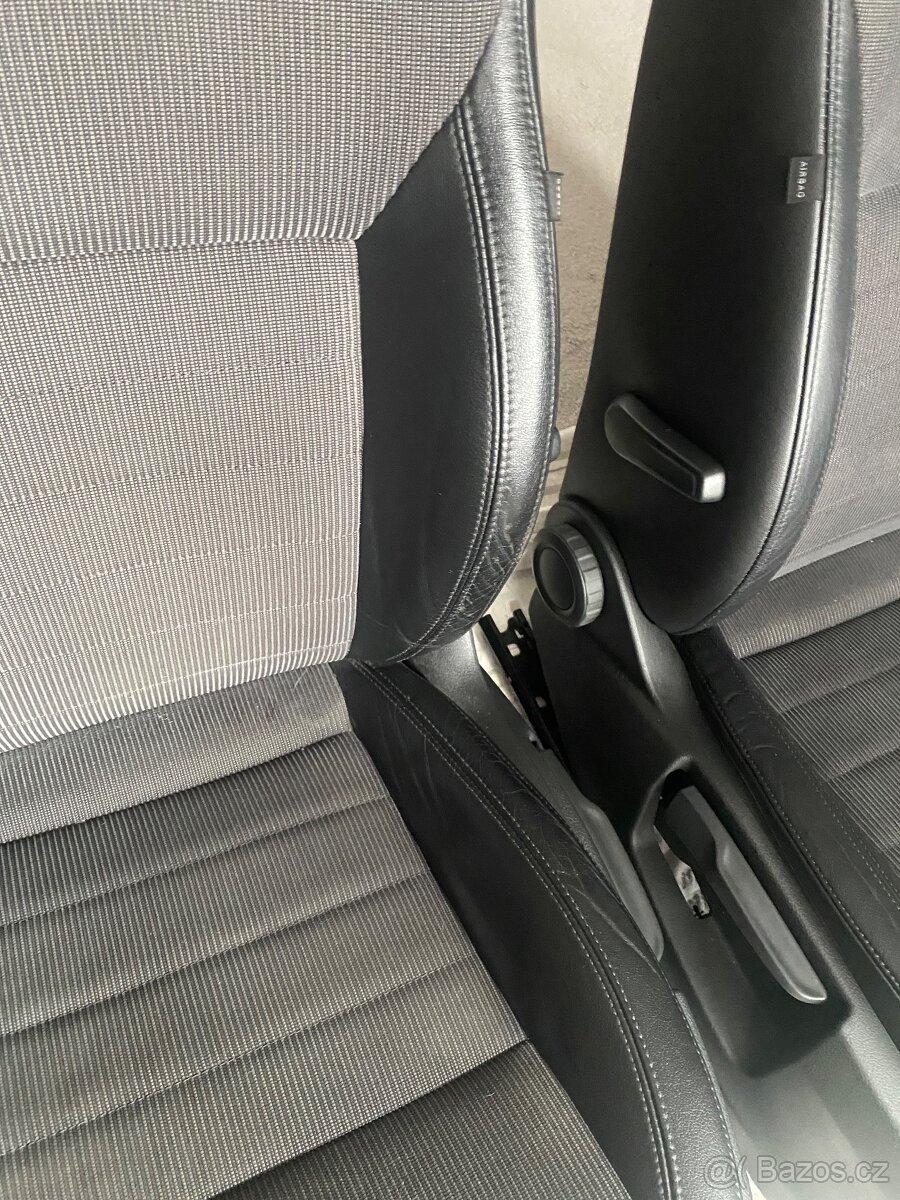 Sedačky Škoda Octavia 3 - 6