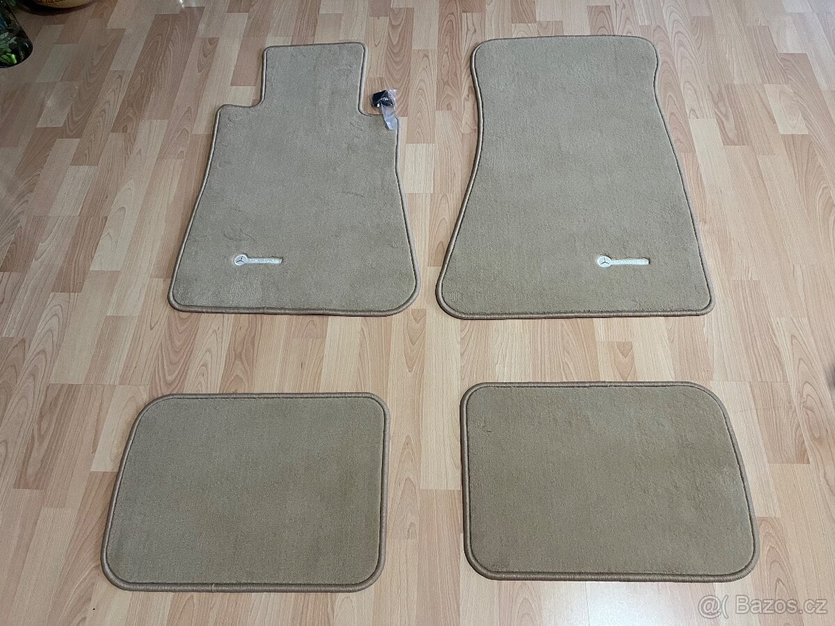 Mercedes W107 nové koberce - 6