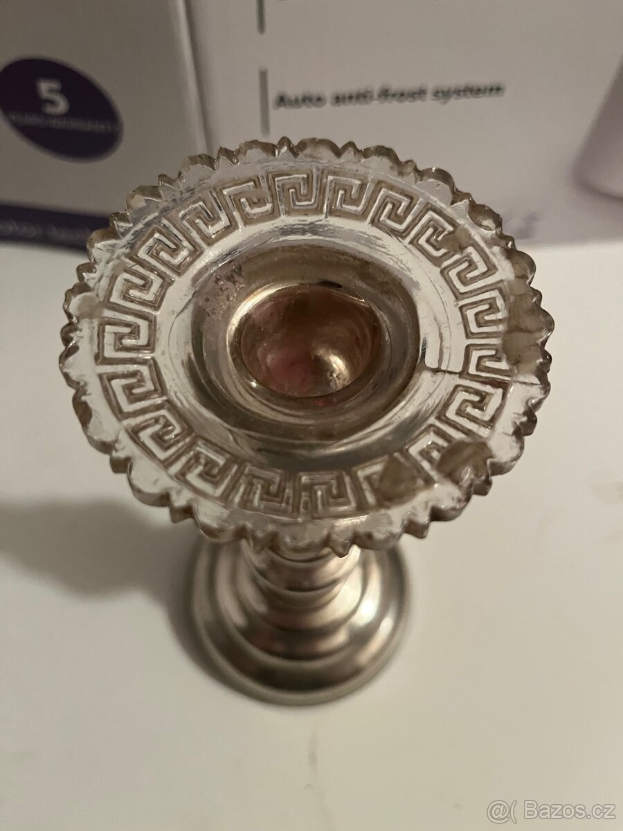 Zelene, cerne sklo a svicen - 6