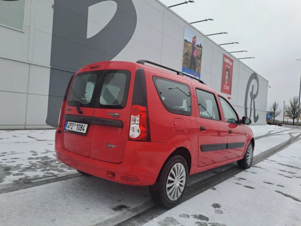 Dacia Logan, 1.6i 1.MAJ 7MÍSTNÉ SPOLEHLIVÉ - 6