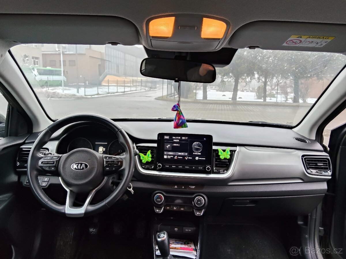 Kia stonic - 6