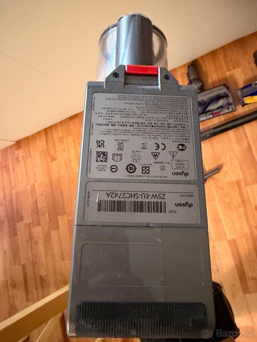 Dyson V15 Detect Absolute, záruka - 6