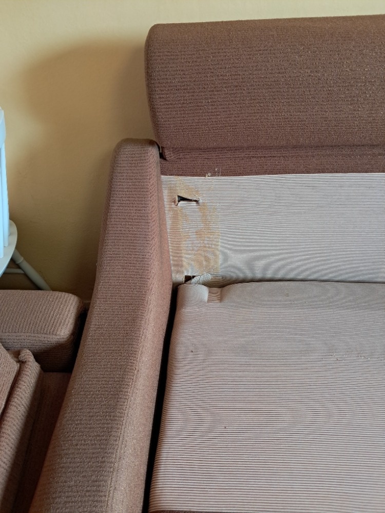 rozkládací válenda s křesly a taburety - 6