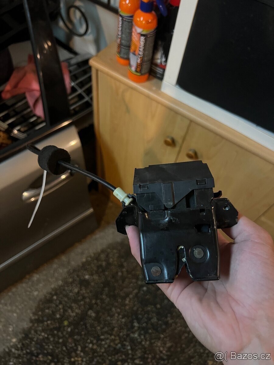 Zámek víka kufru (zadních dveří) Mercedes W203/W211/w209clk - 6