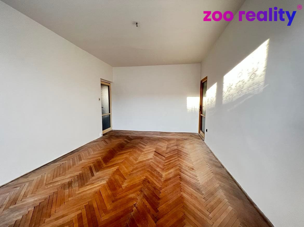 Pronájem, byt 3+1 L, Chomutov, Vrchlického ul. - 6