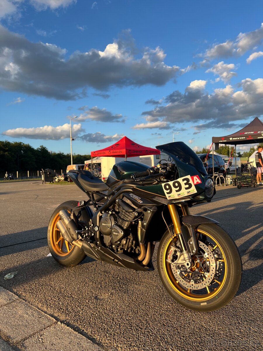 TRIUMPH SPEED TRIPLE 1200 RR - 6