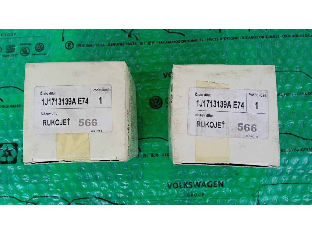 rukojeť řadící páky kůže Škoda Fabia I (6Y) automat 1J171313 - 6
