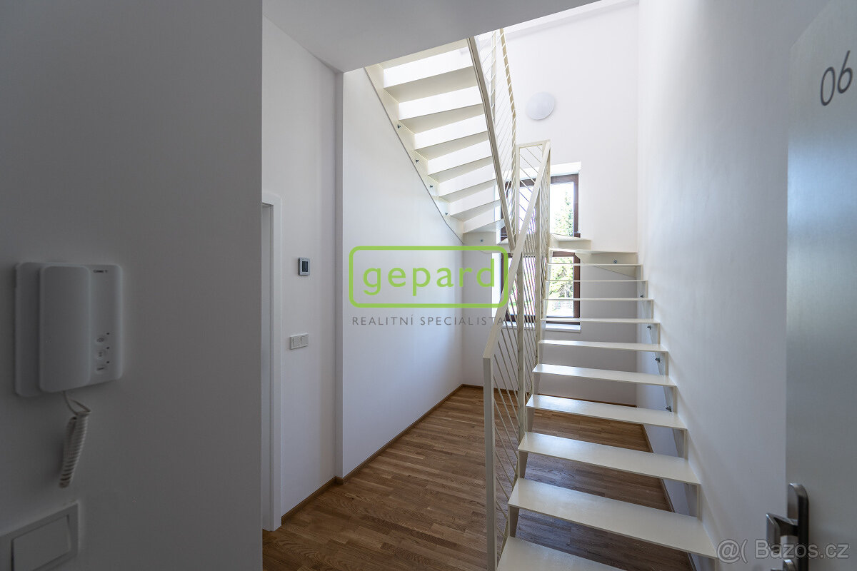 Prodej bytu 2+kk, 59,7m2, parkovací stání, sklepní kóje v pr - 6