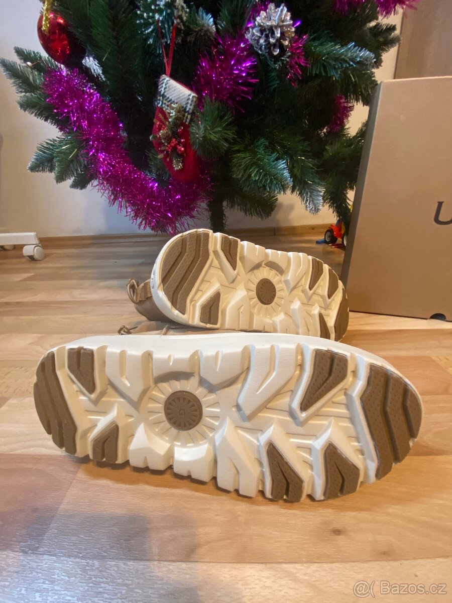 Ugg neumel - 6