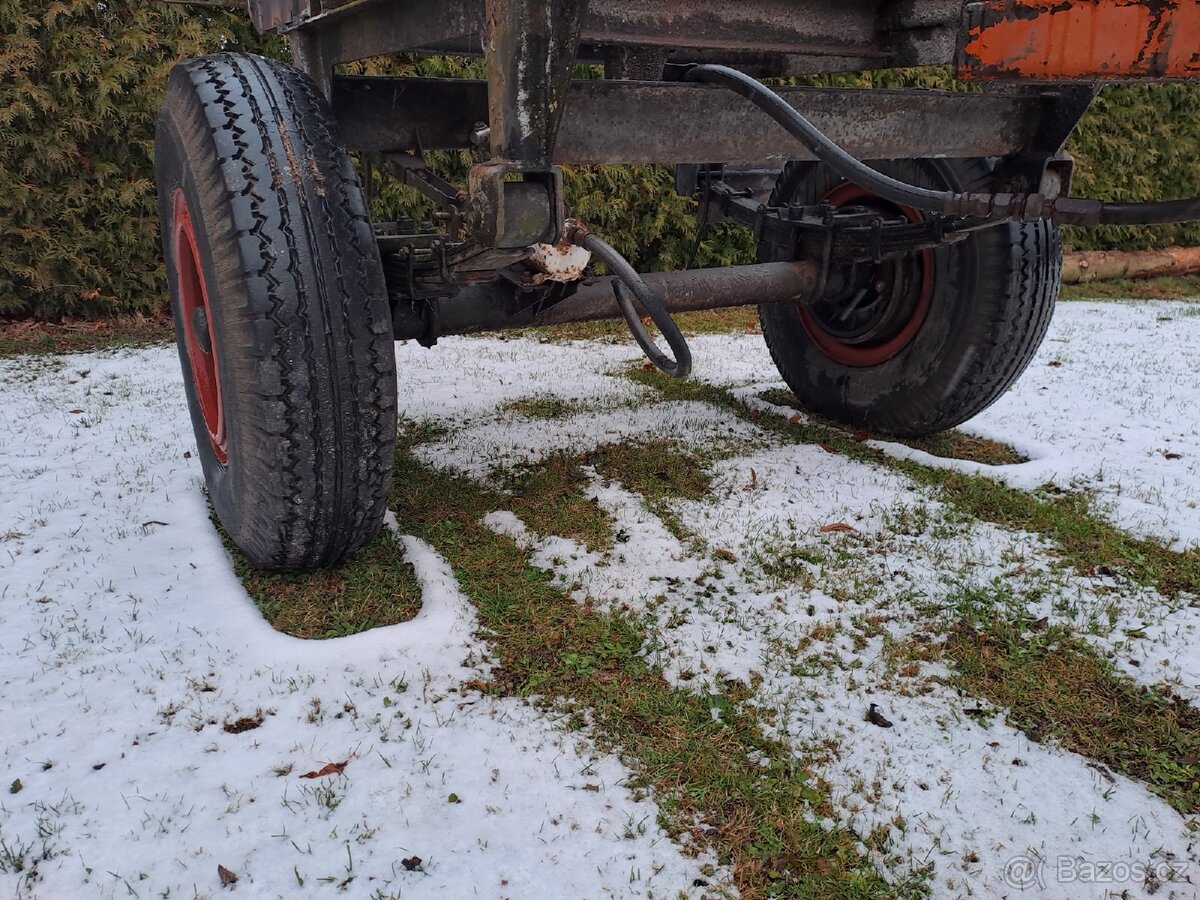 Sklápěcí Kára 3t, brzdena náprava. - 6