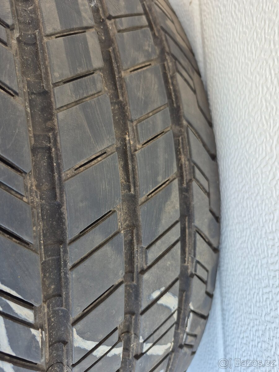 Continental Contivan contact 100 215/65 R16 - 6