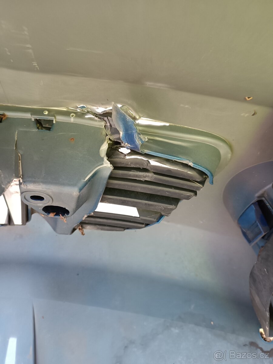 Skoda Octavia 2 RS - předni náraznik - 6