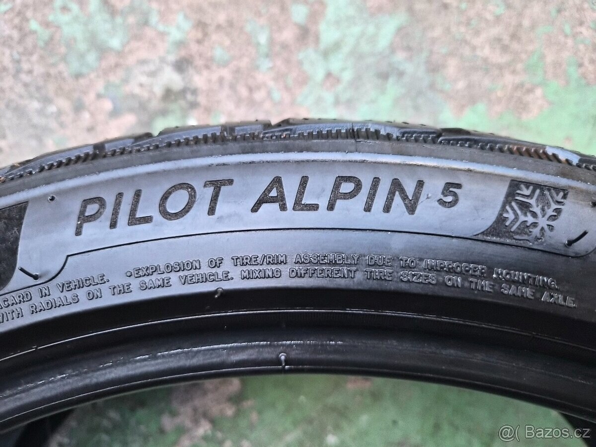 Pár zimních pneu Michelin Pilot Alpin 5 235/40 R19 XL - 6