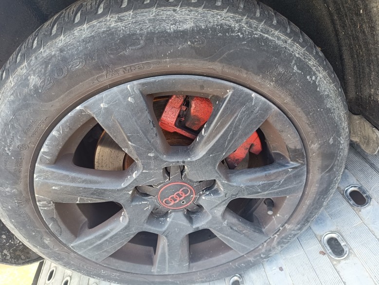 ND z Audi A4 1968.cm3 100.kw nafta r.v.2011 (K62) - 6