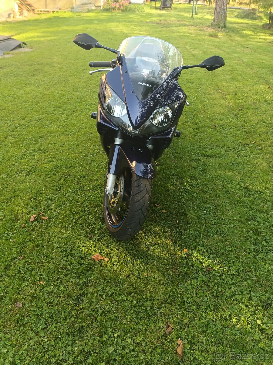 Honda CBR 600F - 6