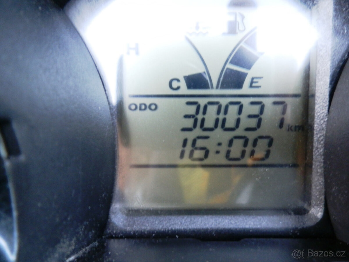 Kymco Downtown 300i - 6