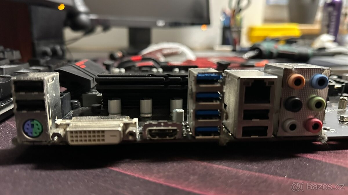 GIGABYTE B450 Gaming X + Ryzen 5 3600 (6C/12T) - 6