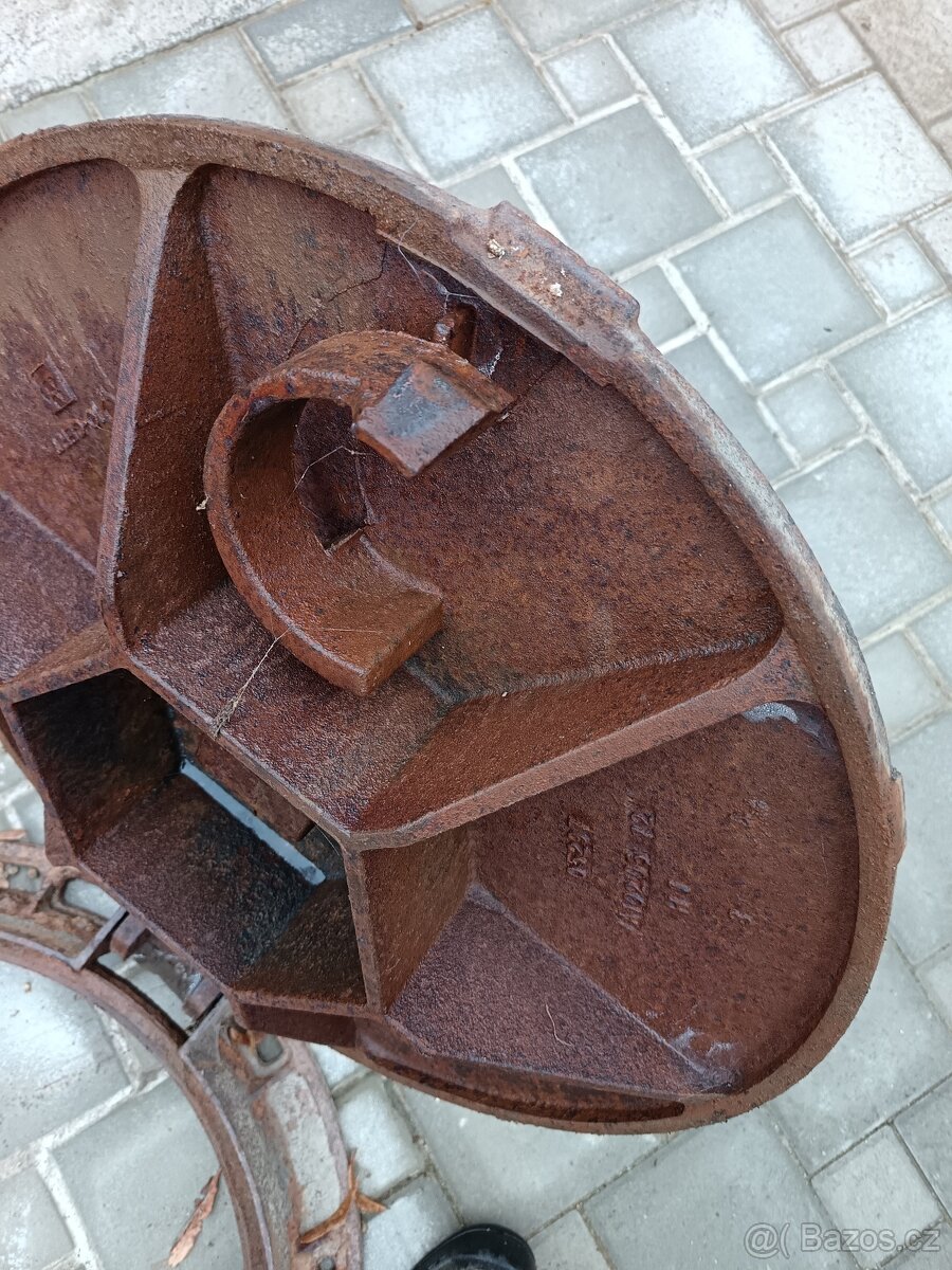 Kanálový poklop - 6