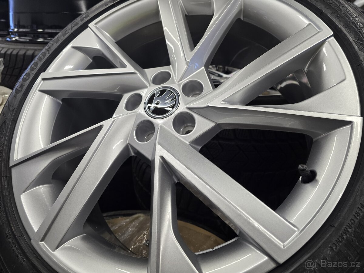 Nová zimní sada alu kol ŠKODA Scala R18 - 6