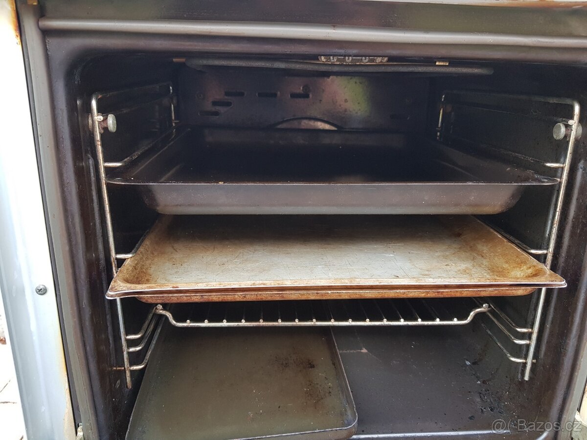 220V elektrický sporák, 4 plotýnky, doprava možná - 6