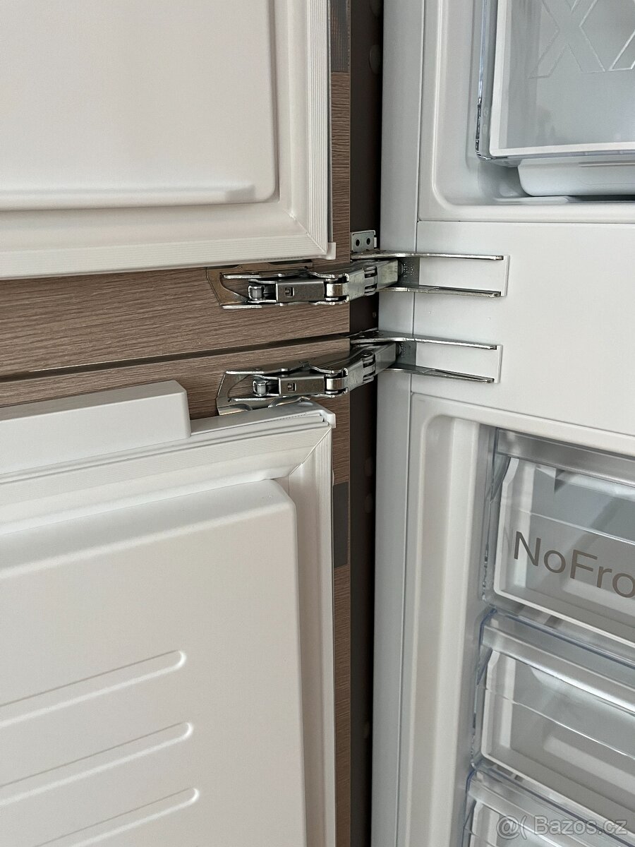 Vestavná lednice Bosch Serie 4 KIN96VFD0 / NoFrost / nová - 6