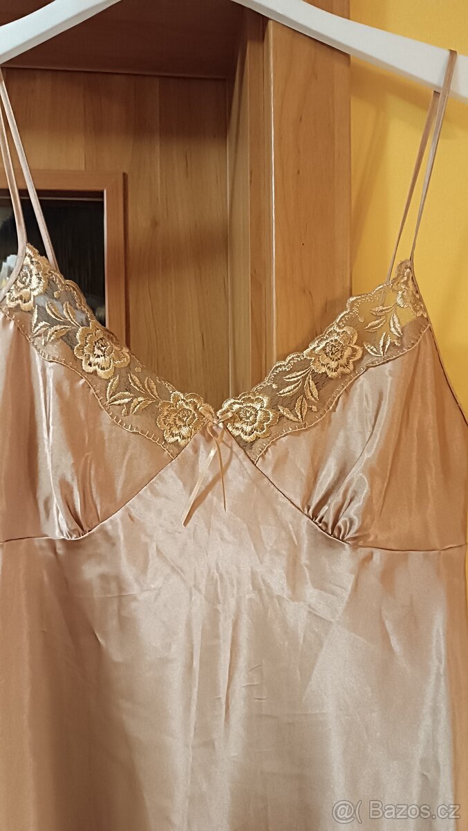 Zlatá noční košilka vel 42 - 6