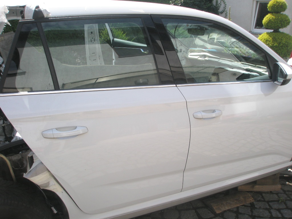 Škoda 21-23 Kamiq Scala Zadní náprava pravá strana náboj atd - 6