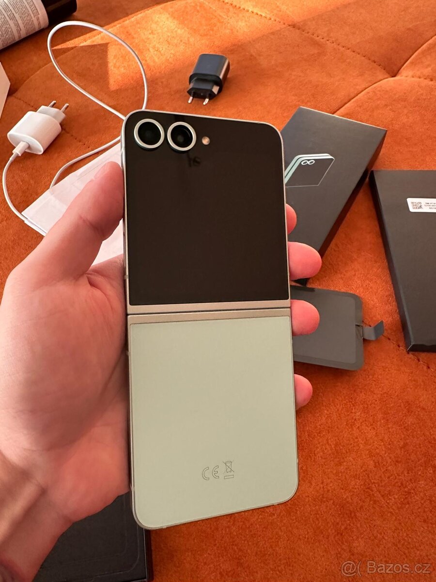 Samsung Galaxy Z Flip 6 5G 512GB záruka 11 - 6