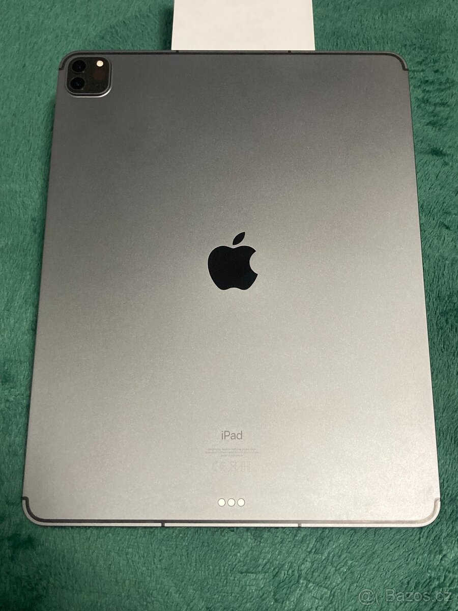 iPad Pro 12.9 2021 5th gen. Baterie 89% - 6