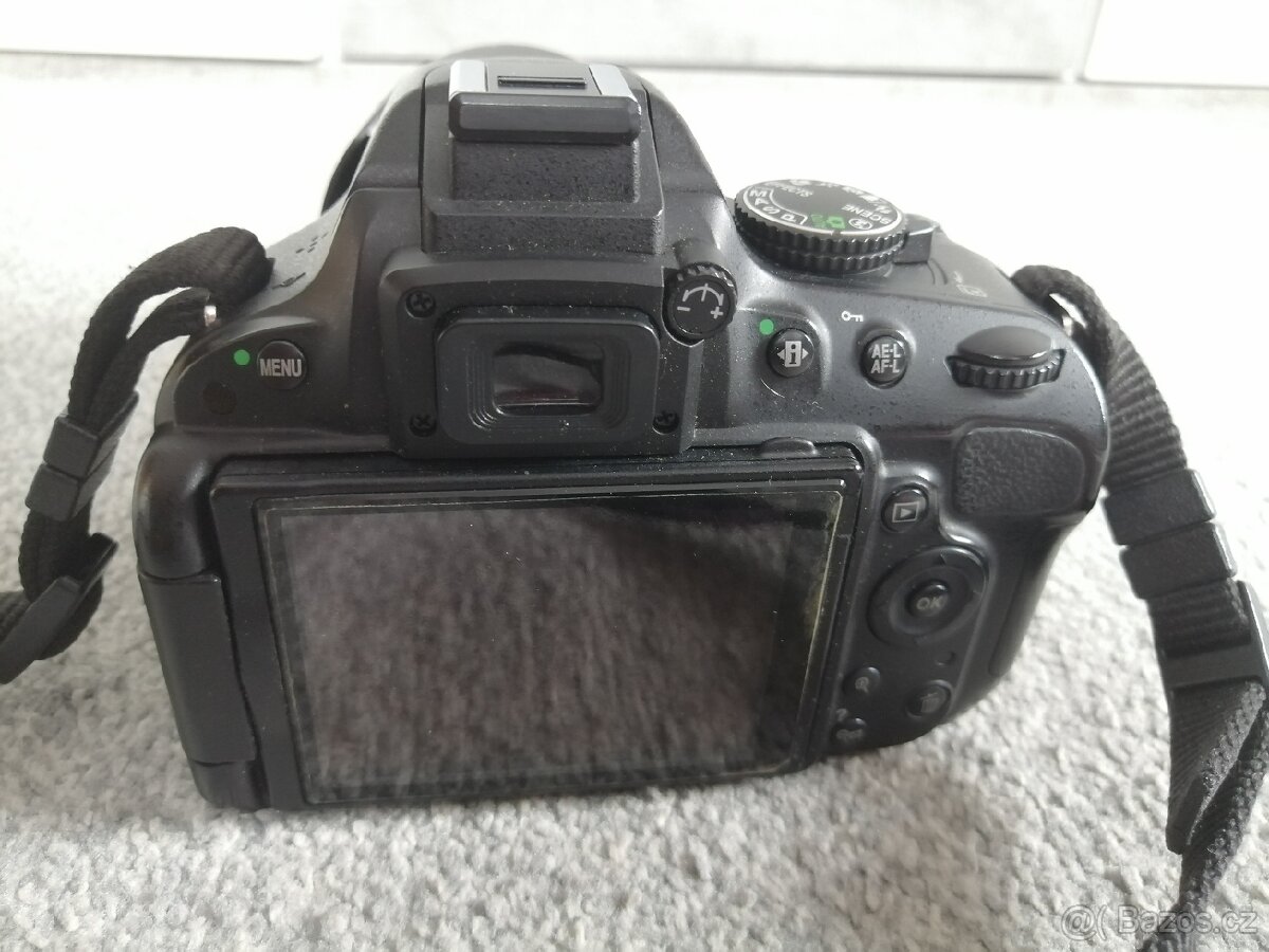 Nikon D5100 + 18-105 mm VR - 6