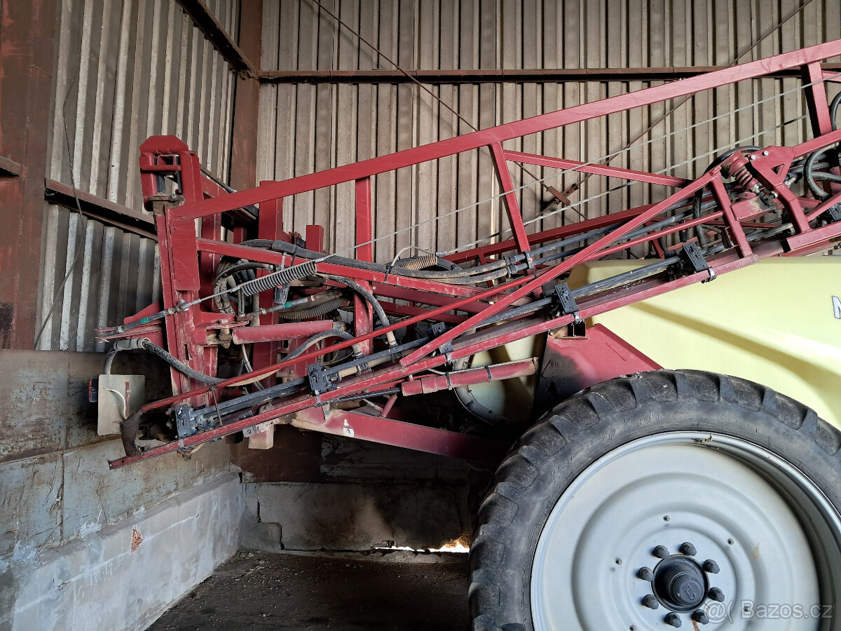 postřikovač Hardi Navigator 3000 r.v. 2012 - 6