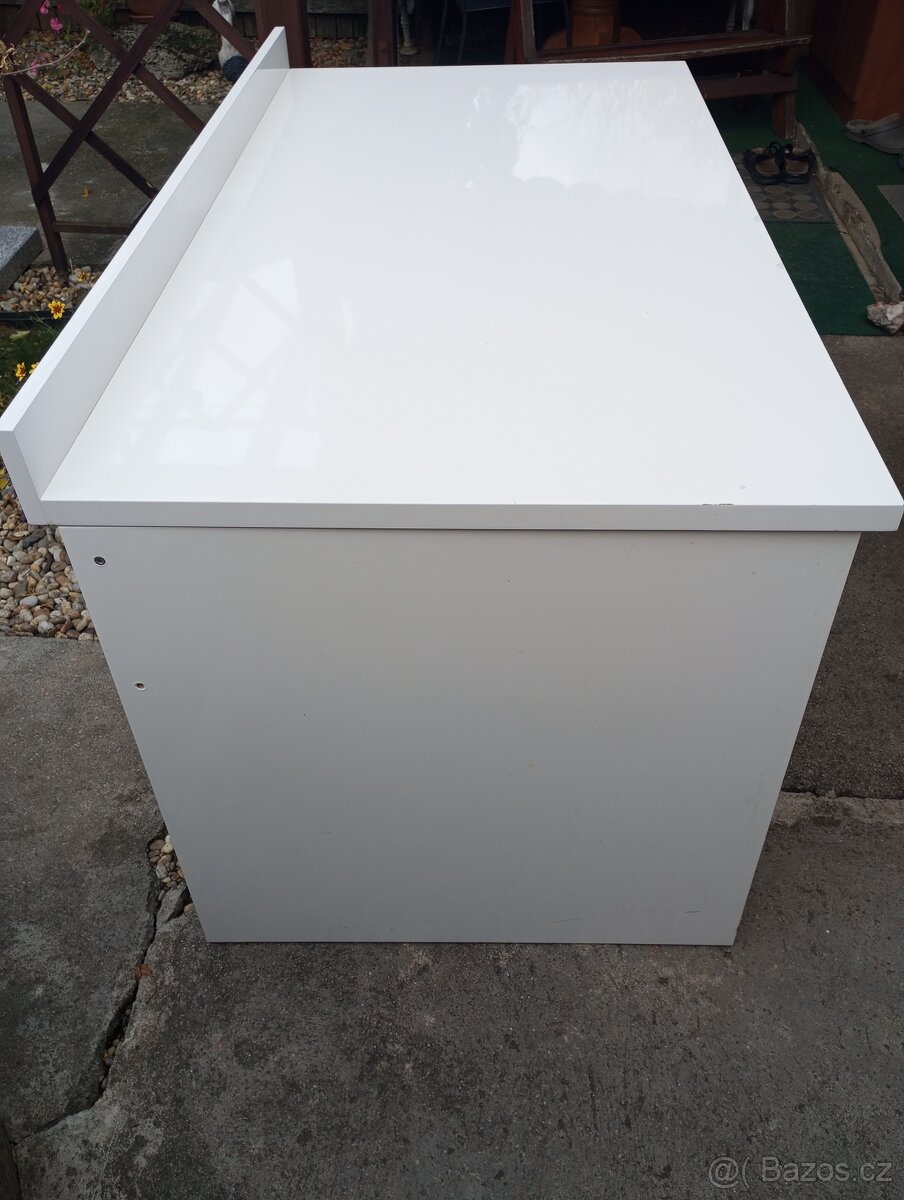 Pracovní stůl s kontejnerem - 6