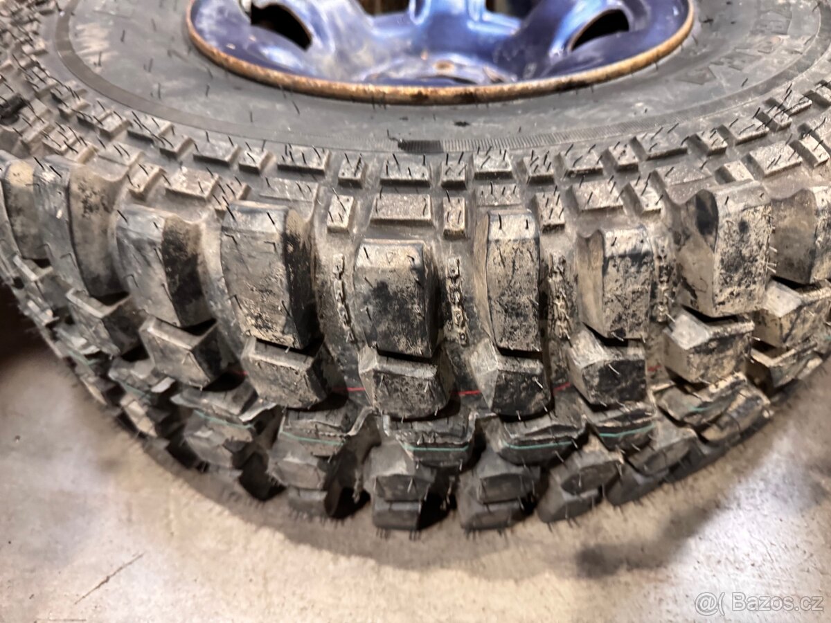 5x offroad pneu na disku Nissan 6x 139,7 285/76/16 - 6