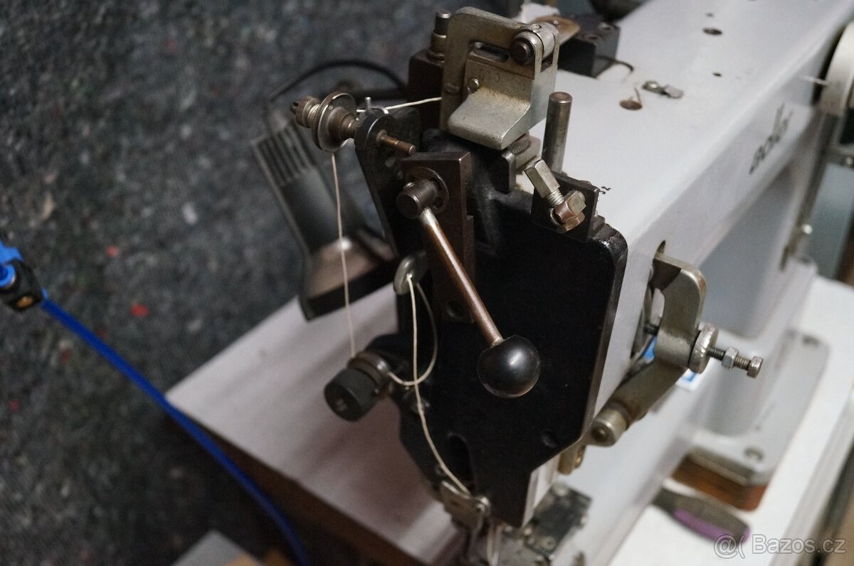 Profesionální šící stroj Adler 205 MO - 6