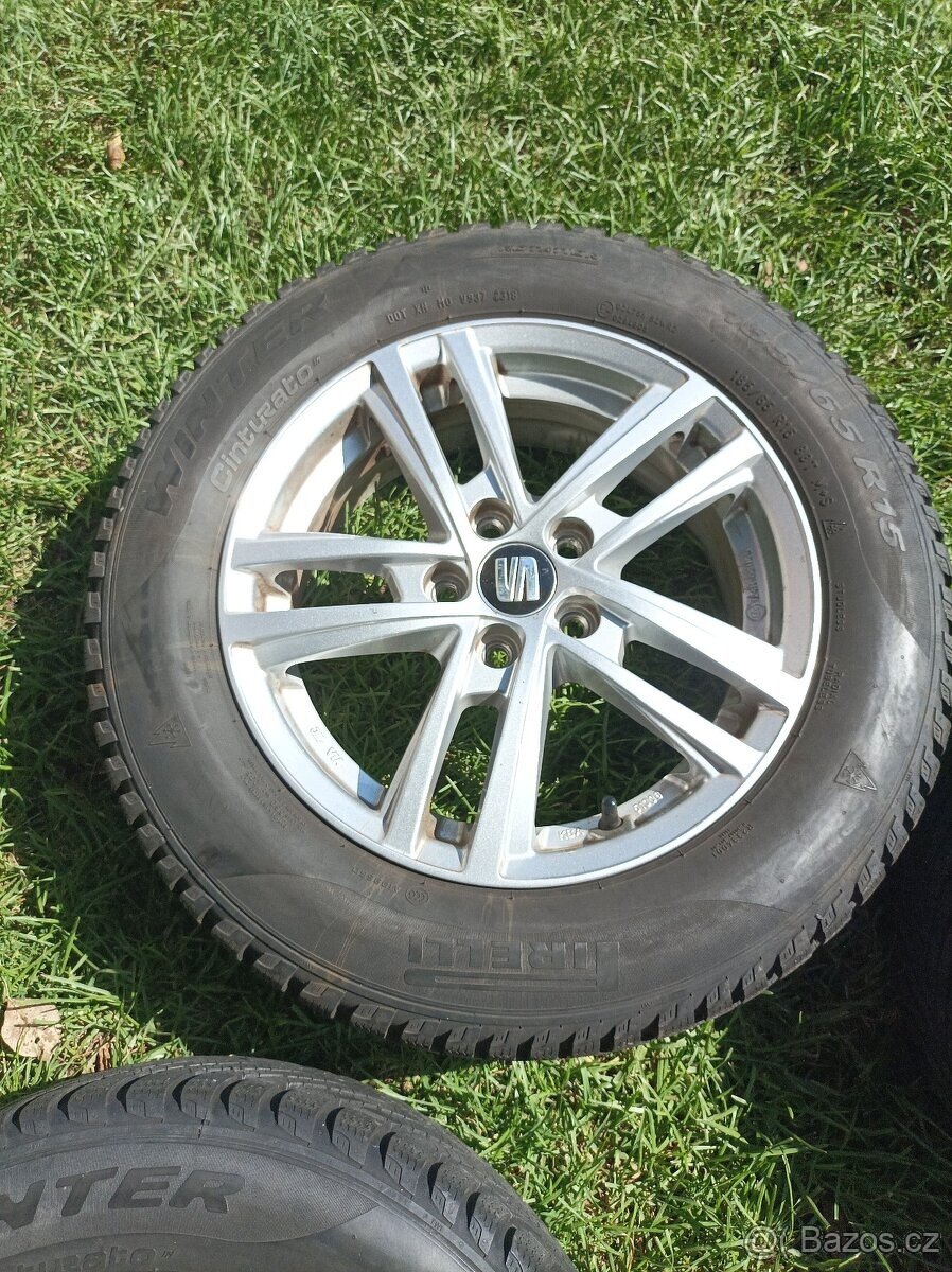 Zimní sada originál Seat 5x100 Pirelli 185/65/15 Ibiza - 6