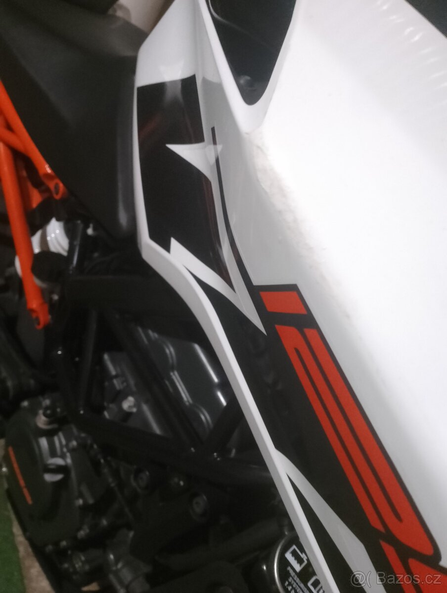 KTM DUKE 125 2017 Akrapovic - 6