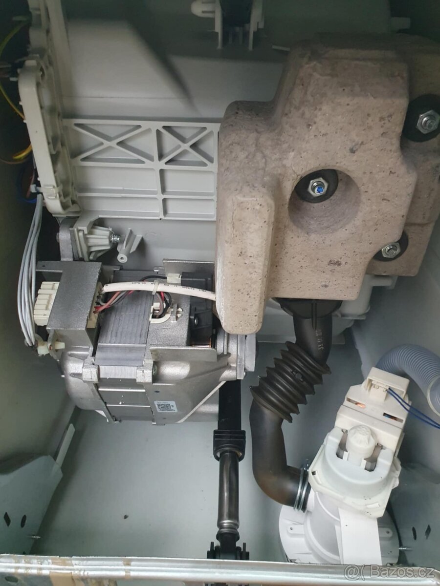 PRACKA WHIRLPOOL,HORNI PLNENI,6KG,JAKO NOVA,A+++ - 6