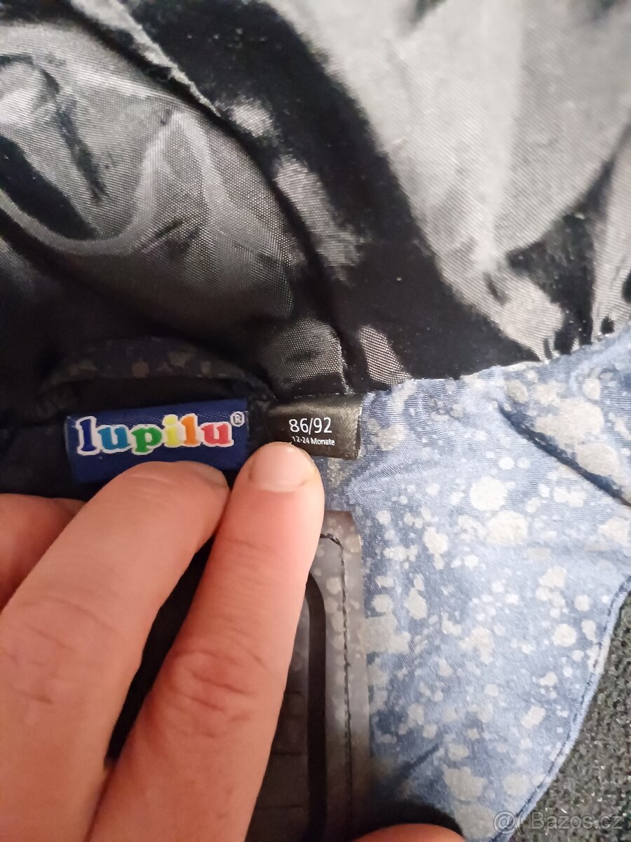 Zimní bunda, čepice a mikina - 6