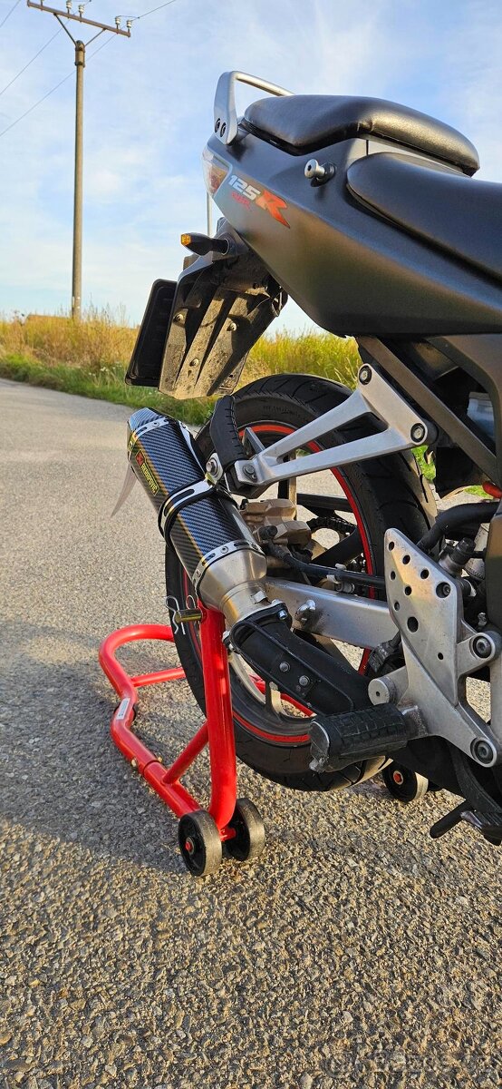 Honda CBR 125R - 6