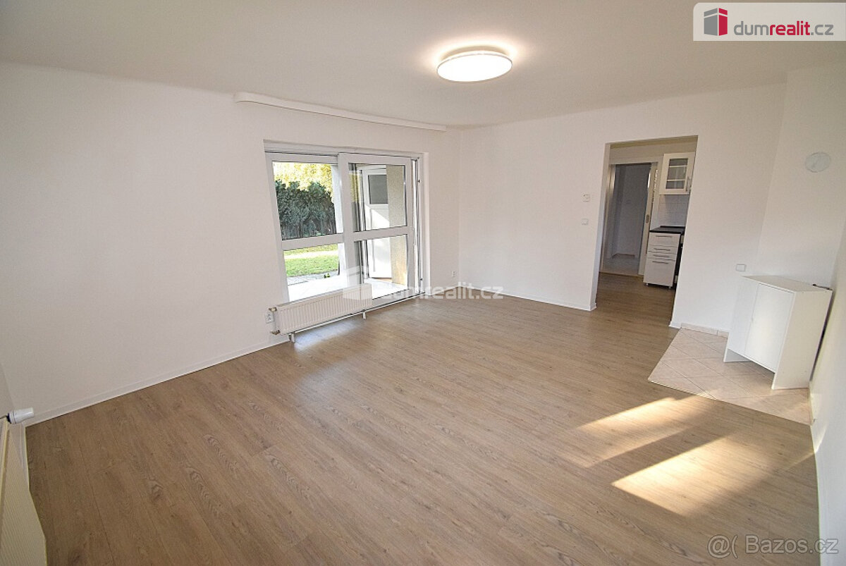 Pronájem rodinného domu 150 m², pozemek 565 m² - 6
