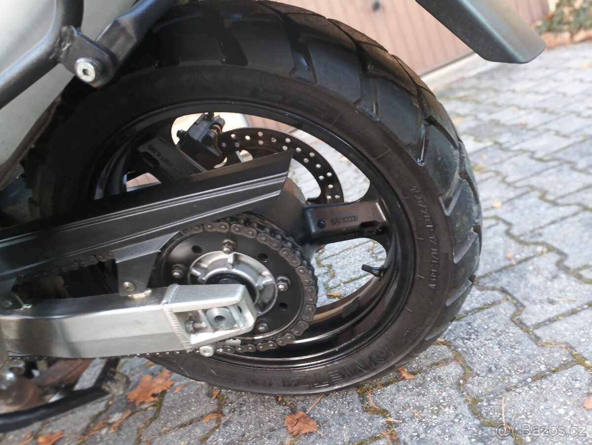 Suzuki DL1000 V-strom - 6