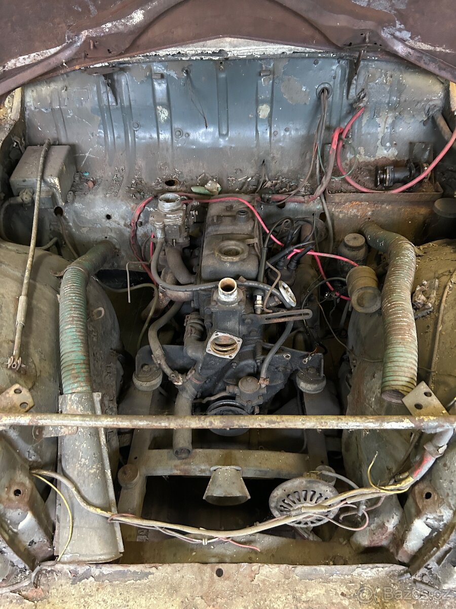 Škoda 1201 sedan - 6