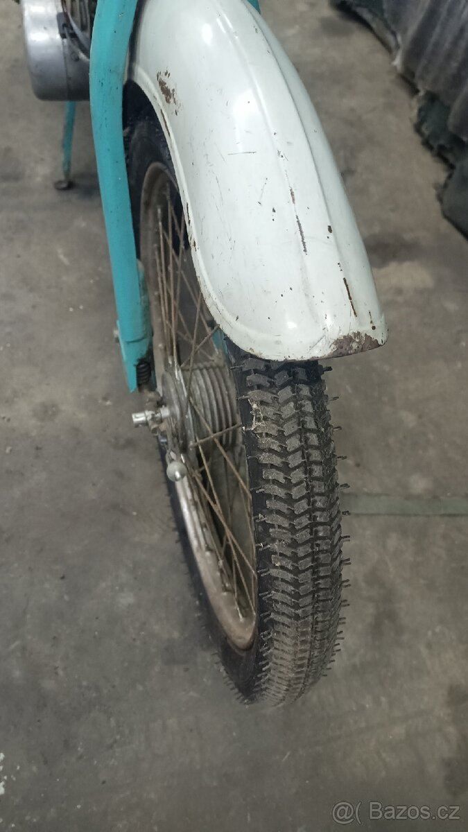 Moped stadion s 22 - 6