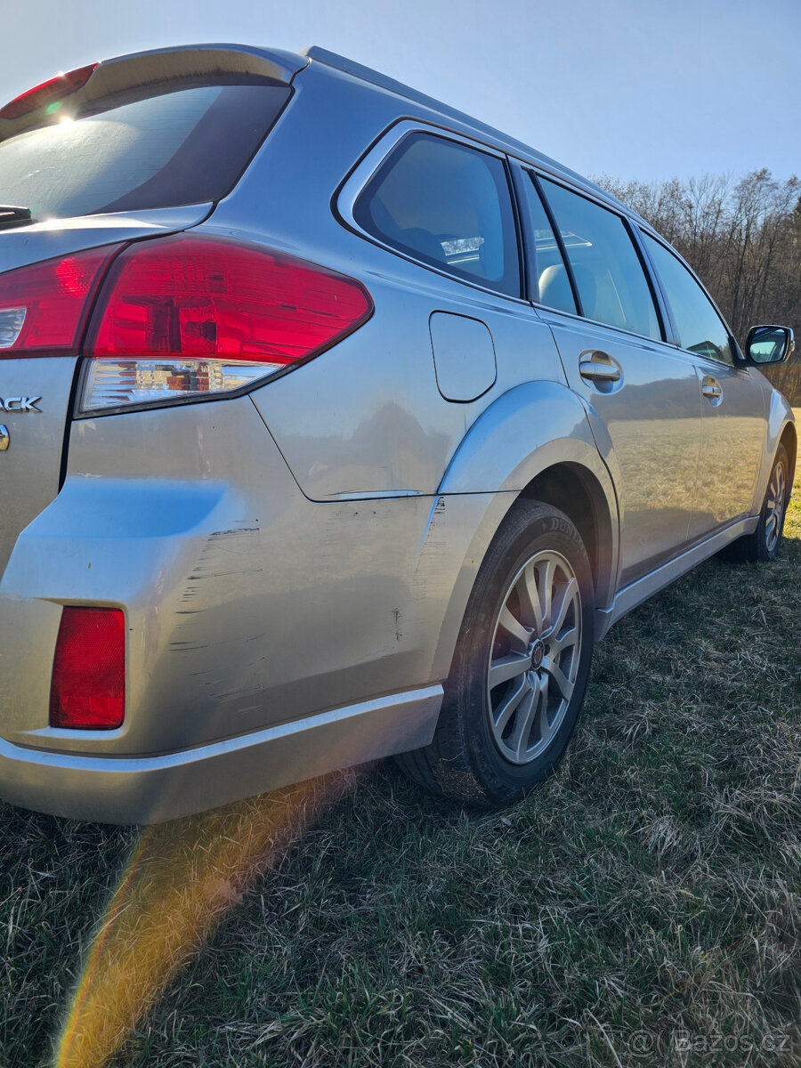 Subaru Outback 2.0D - 6