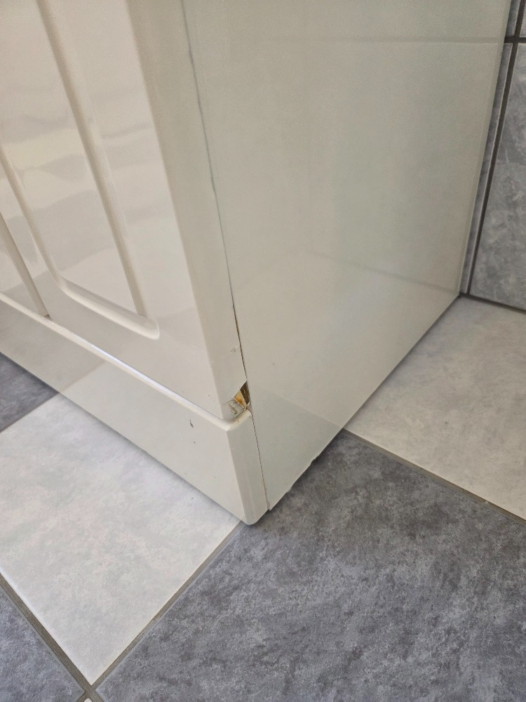 KOUPELNOVÁ SESTAVA NÁBYTKU - 6