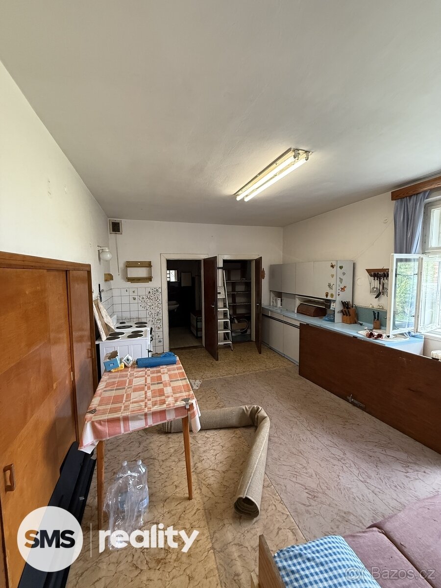 Pronájem rodinného domu 4+1 se zahradou – Dřínov u Kroměříže - 6