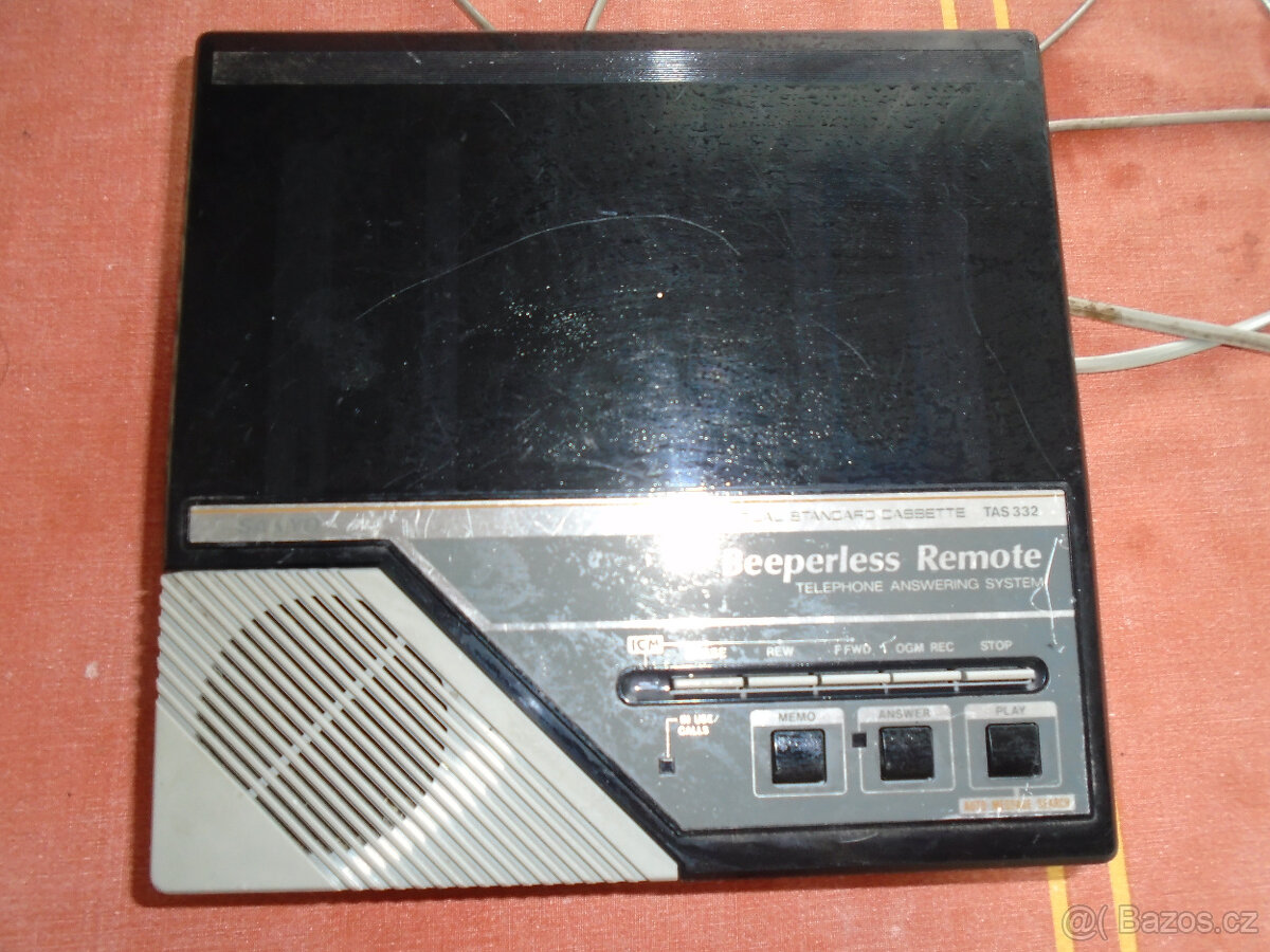 Prodám staré tranzistorové rádio,kazetový záznamník - 6