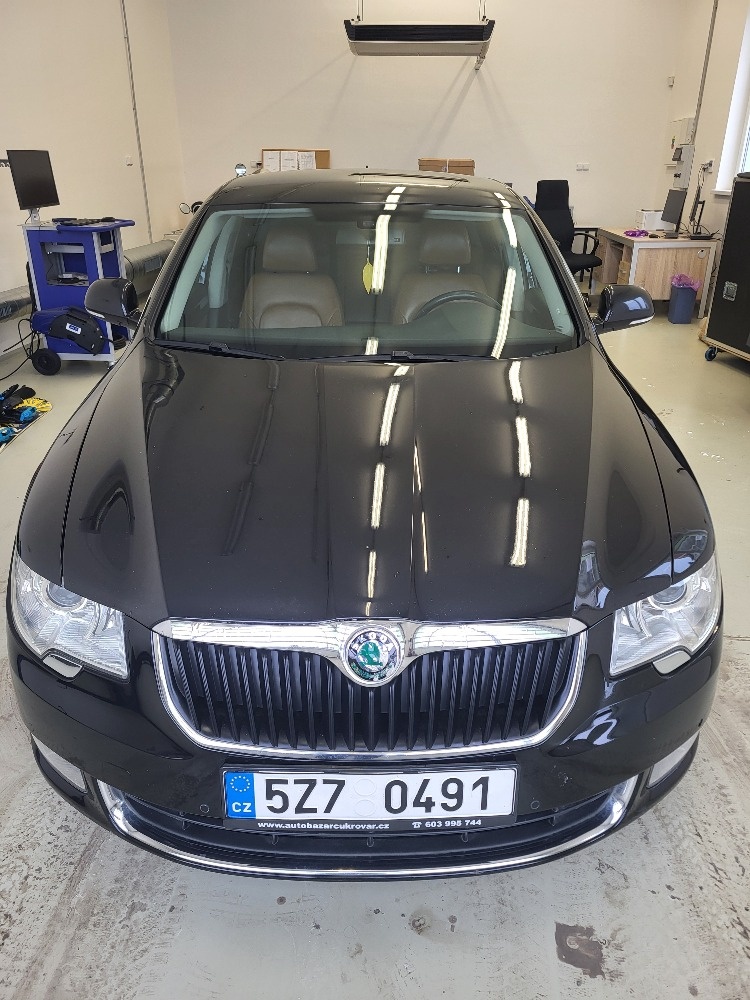 Škoda Superb 2.0 TDI Elegance,2012,DSG - 6